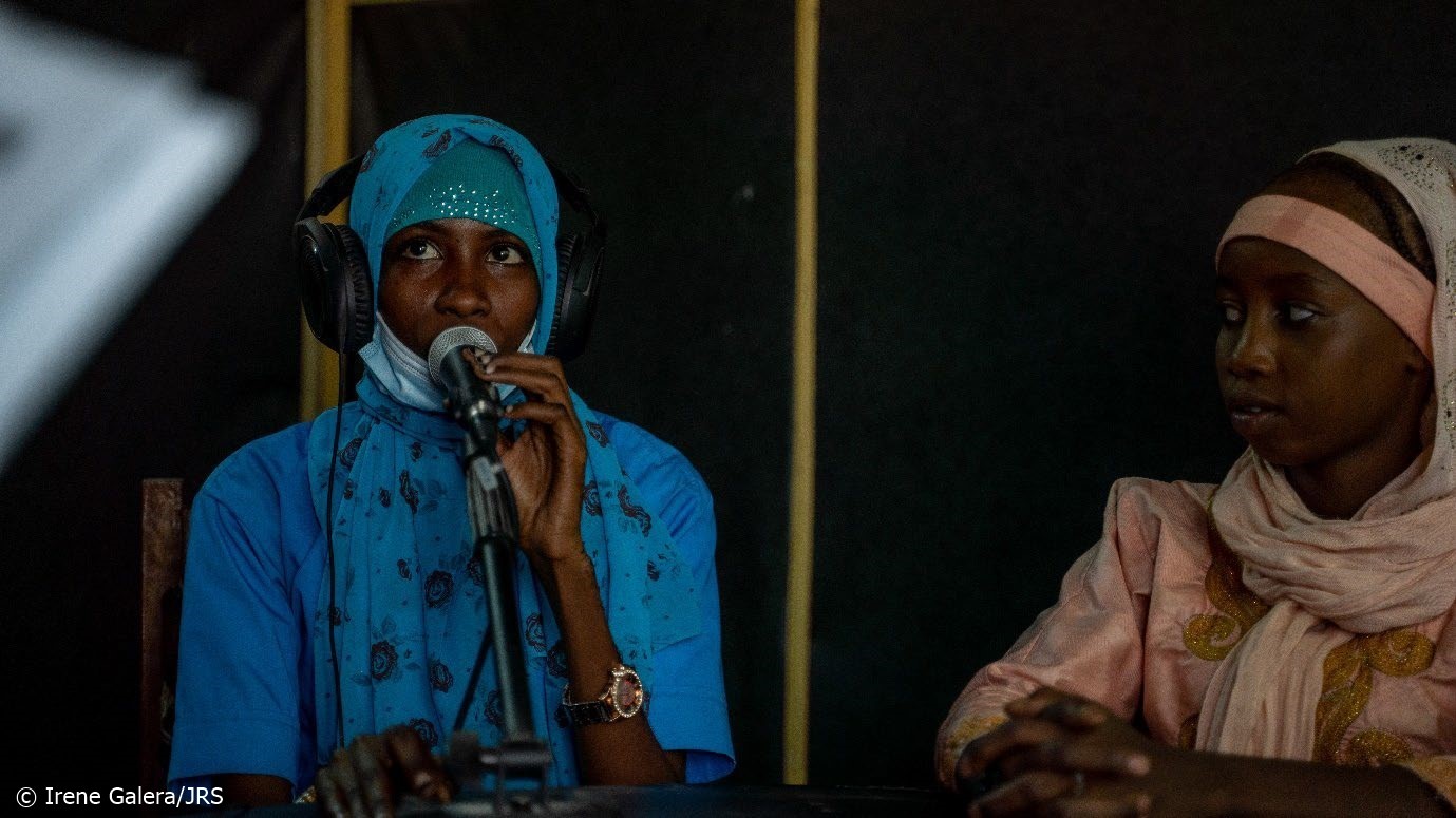 Las niñas en Chad alzan su voz a través de la radio